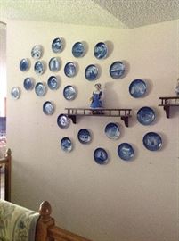 Lots of Collectible Plates