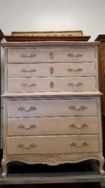 Thomasville French Provincial Chest on Chest