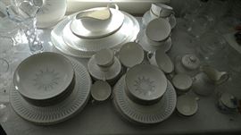 Royal Doulton "Debut" china-service for 8 with serving pieces