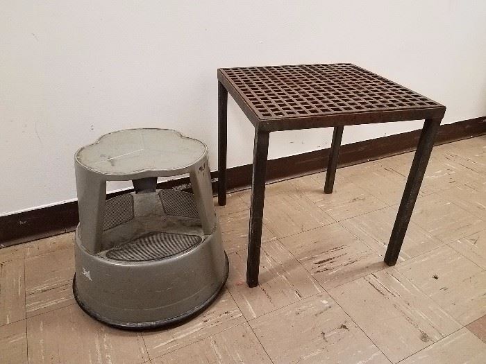 Kik-step stool, industrial metal table