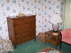 THE OTHER LAMP TABLE/ LAMP AND A DREXEL CHEST OF DRAWERS