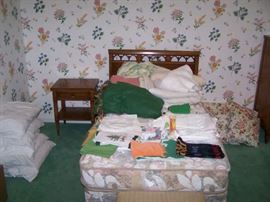 DREXEL NIGHT STAND, TWIN BED & BEDDING