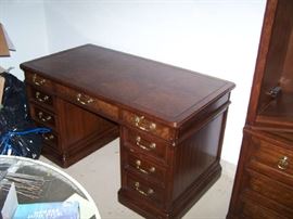 MAHOGANY SLIGH DESK