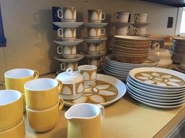 Retro China Sets that are in great shape! 