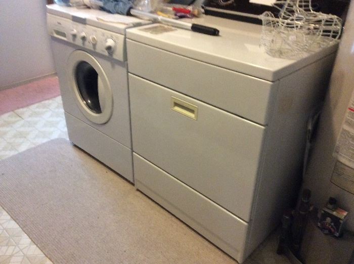 Nice working washer and dryer