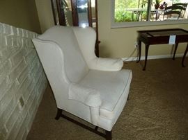 Nice living room chair,no stains so comfy