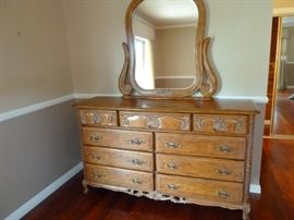 Another nice picture of the dresser. It is heavy and very solid,well made