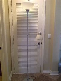 Floor lamp