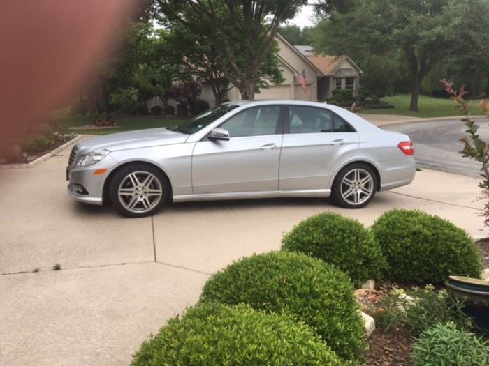 2010 Mercedes Benz E-350 with only 30,000 original miles