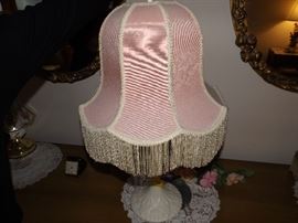 LOT OF 4-VINTAGE GOLDEN OVAL MIRRORS, ORIGINAL WALL TORCH CANDLE HOLDERS AND TABLE LAMP WITH SHADE-