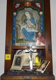 ANTIQUE OAK VATICUM CATHOLIC PIETA LAST RITES ALTAR RELIGIOUS SHADOW BOX WITH MARY STATUE