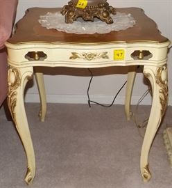 BEAUTIFUL LOT OF 3 COFFEE & TWO END TABLES WITH HAND INLAID DESIGN