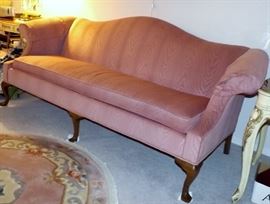BEAUTIFUL VINTAGE CAMELBACK PINK COUCH
