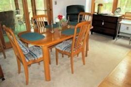 dining table chairs