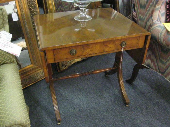 drop leaf English accent table