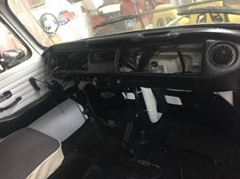 1971 VW bus 95% restored