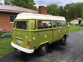 Vintage GREEN Volkswagen Bus