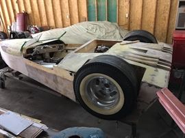 Hot rod car with engine