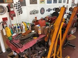 Shop tools and motor lift