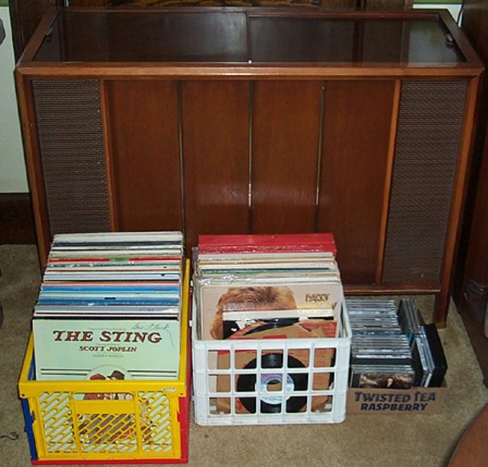 Magnavox stereo, LP's, CD's