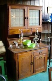 Antique Oak Hoosier Cabinet w all kinds metal racks, cabinet spice set...