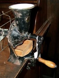 Spong England #3 Antique coffee grinder w table vise