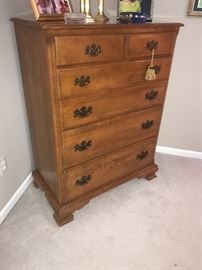 THOMASVILLE CHEST OF DRAWERS