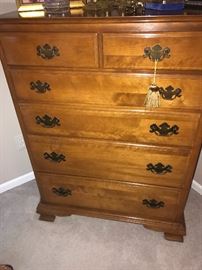 ETHAN ALLEN CHEST OF DRAWERS 