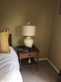 SIDE TABLE
