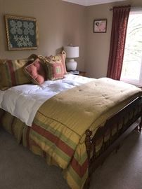 ETHAN ALLEN QUEEN BED FRAME- HEADBOARD AND FOOTBOARD 