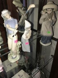 LARGE COLLECTION OF LLADRO FIGURINES