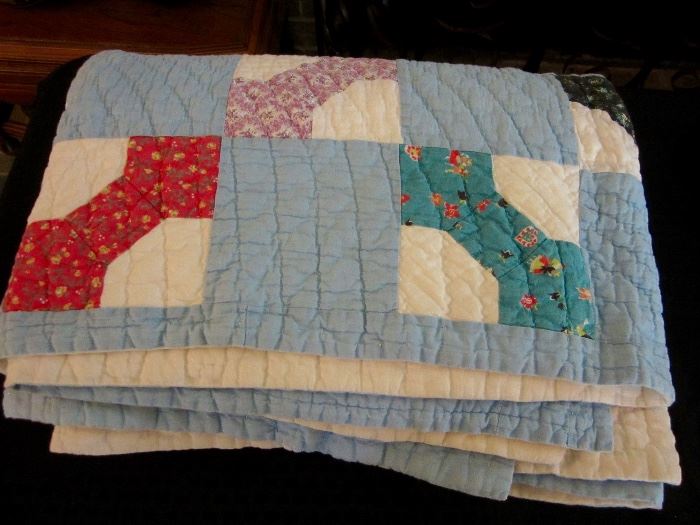 Hand sewn quilt - Bowtie