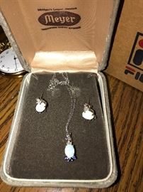 SOLID WHITE GOLD OPAL DIAMONDS AND SAPPHIRE NECKLACE AND EARRINGS SET