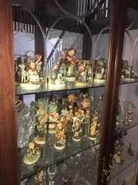 WATERFORD CRYSTAL / CRISTAL D'ARQUES / ANTIQUE CRYSTAL / BEAUTIFUL COLLECTION OF HUMMELS