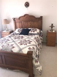 ATHENS QUEEN SIZE HEADBOARD WITH FOOTBOARD AND MATTRESS