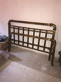 ANTIQUE BRASS METAL INDUSTRIAL BED FRAME