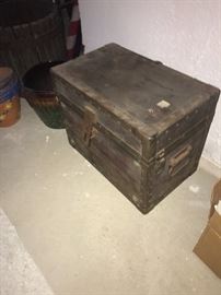 ANTIQUE CHEST