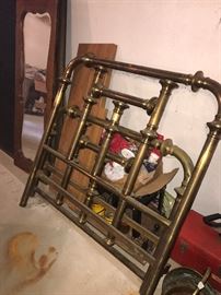 ANTIQUE BRASS METAL INDUSTRIAL BED FRAME
