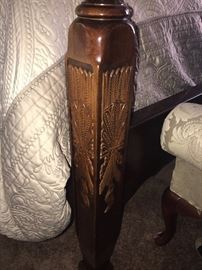 LIMITED EDITION MAHOGANY KING COCHRAN BED BY HOOD FURNITURE MFG