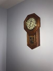 REGULATOR CLOCK