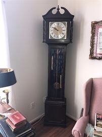 EARLY AMERICAN GRANDFATHER CLOCK REPRODUCTION