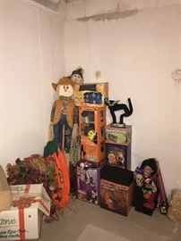 HALLOWEEN DECORATIONS