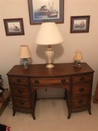 ANTIQUE DUNCAN PHYFE DESK