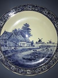 DELFT BLUE POTTERY-COLLECTIBLE PLATES