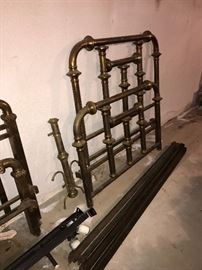 ANTIQUE BRASS METAL INDUSTRIAL BED FRAME