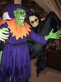 HALLOWEEN DECORATIONS