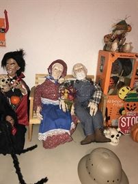 HALLOWEEN DECORATIONS