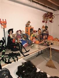 HALLOWEEN DECORATIONS