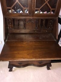 ANTIQUE EARLY 1900S MAHOGANY BUTLER SECRETARY HUTCH WITH BALL AND CLAW FEET