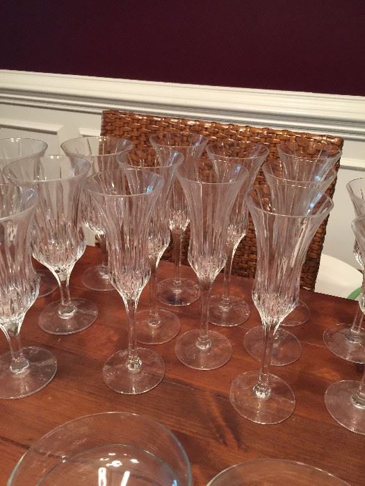 Gorham Stemware
Triumph - Item#115944
8 Crystal Beverage/Tea Glasses
8 Champagne Glasses
7 Wine Glasses